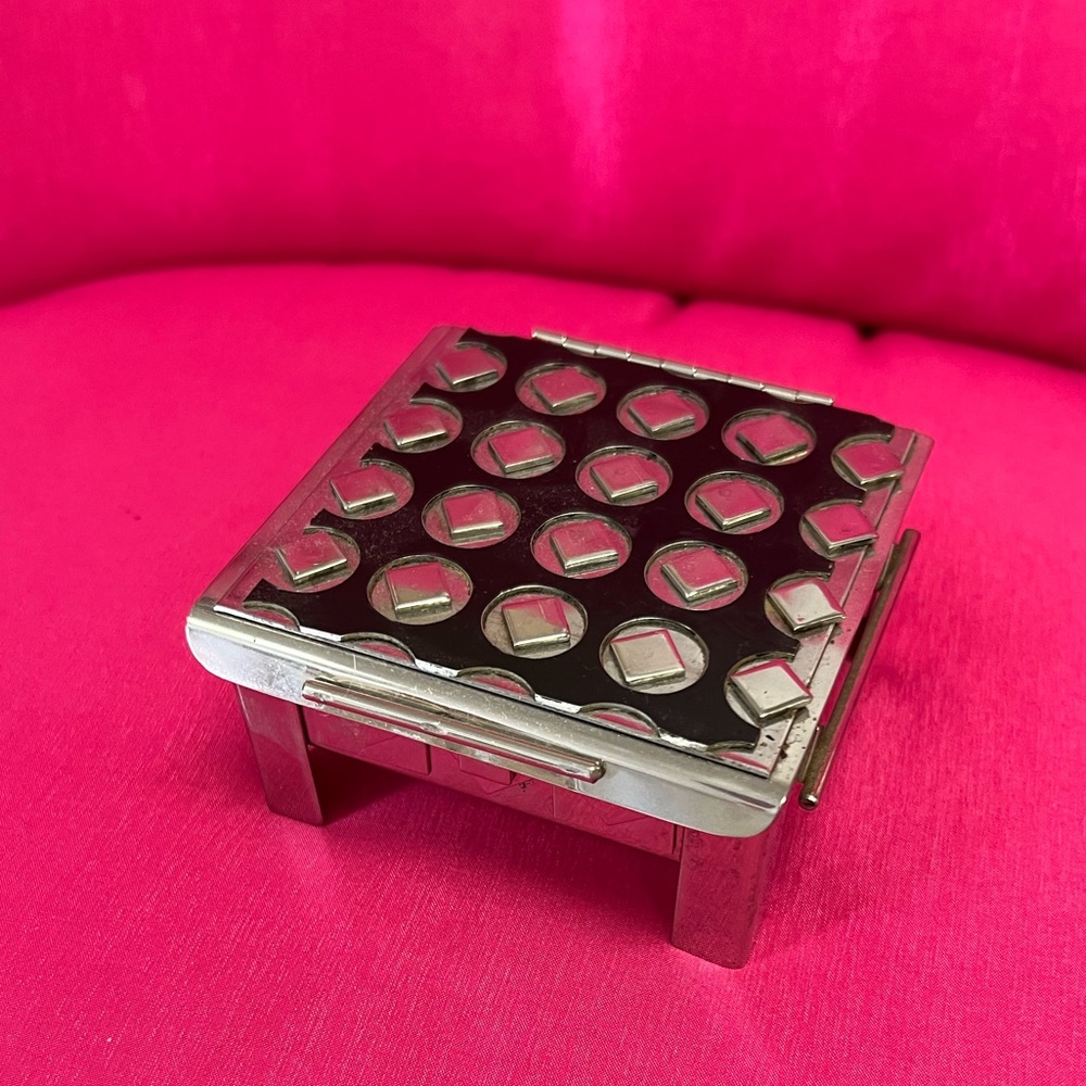 Men’s heavy duty welded metal toolbox jewelry holder-RARE